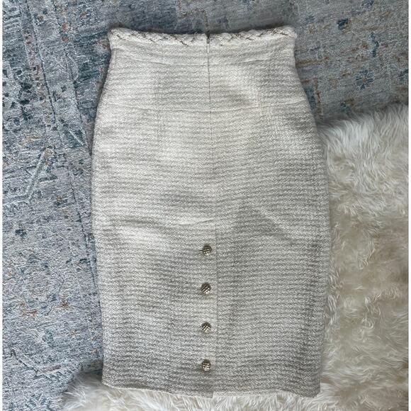 CHANEL 07A Skirt FR 40 | Cream Wool Tweed, Gold Chain Waist, Silk Lined, NWT - Picture 13 of 16